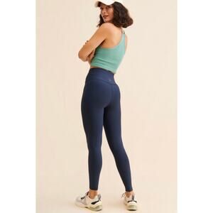 Beyond Yoga Caught in the Midi high-waisted leggings in navy pinstripe-Size L